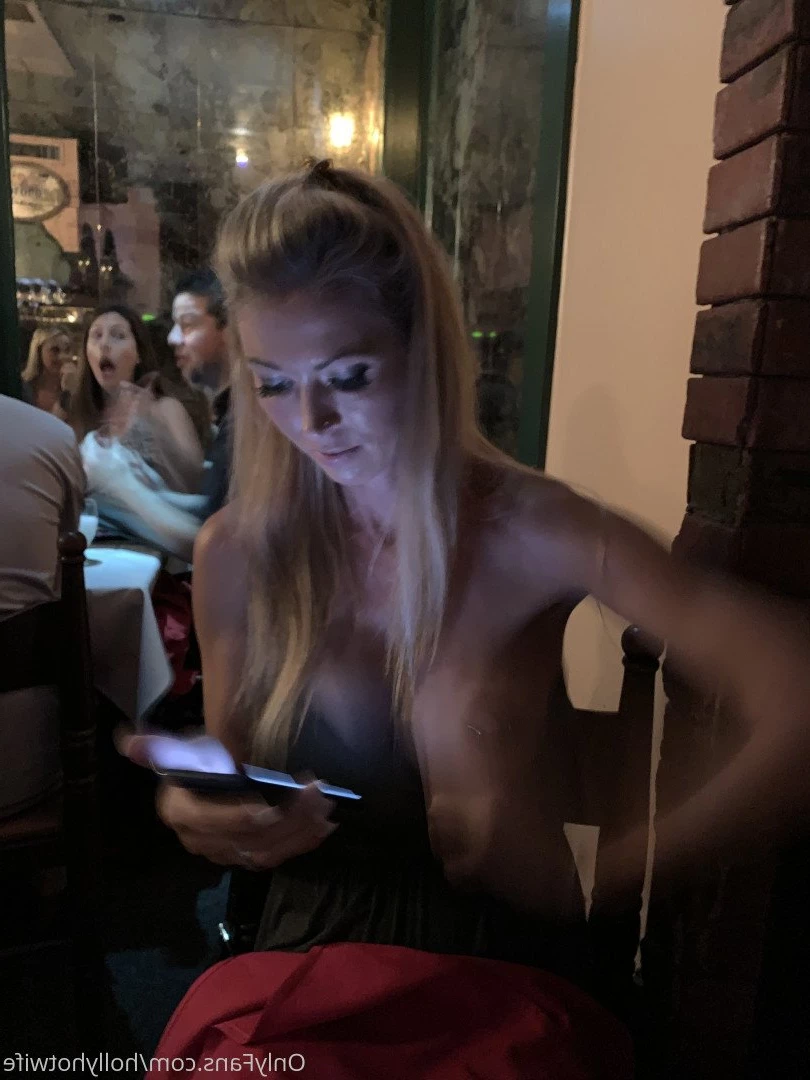 hollyhotwife Onlyfans leaked photo 490607 on Hotleaks.tv
