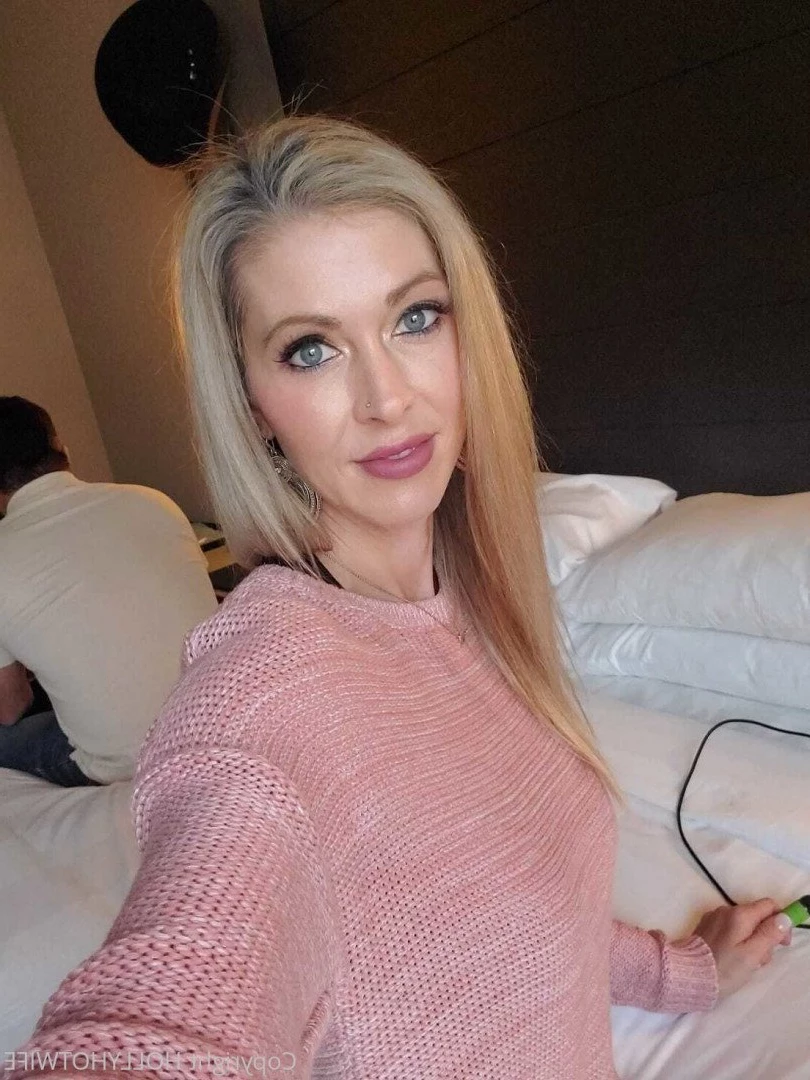 hollyhotwife Onlyfans leaked photo 491434 on Hotleaks.tv