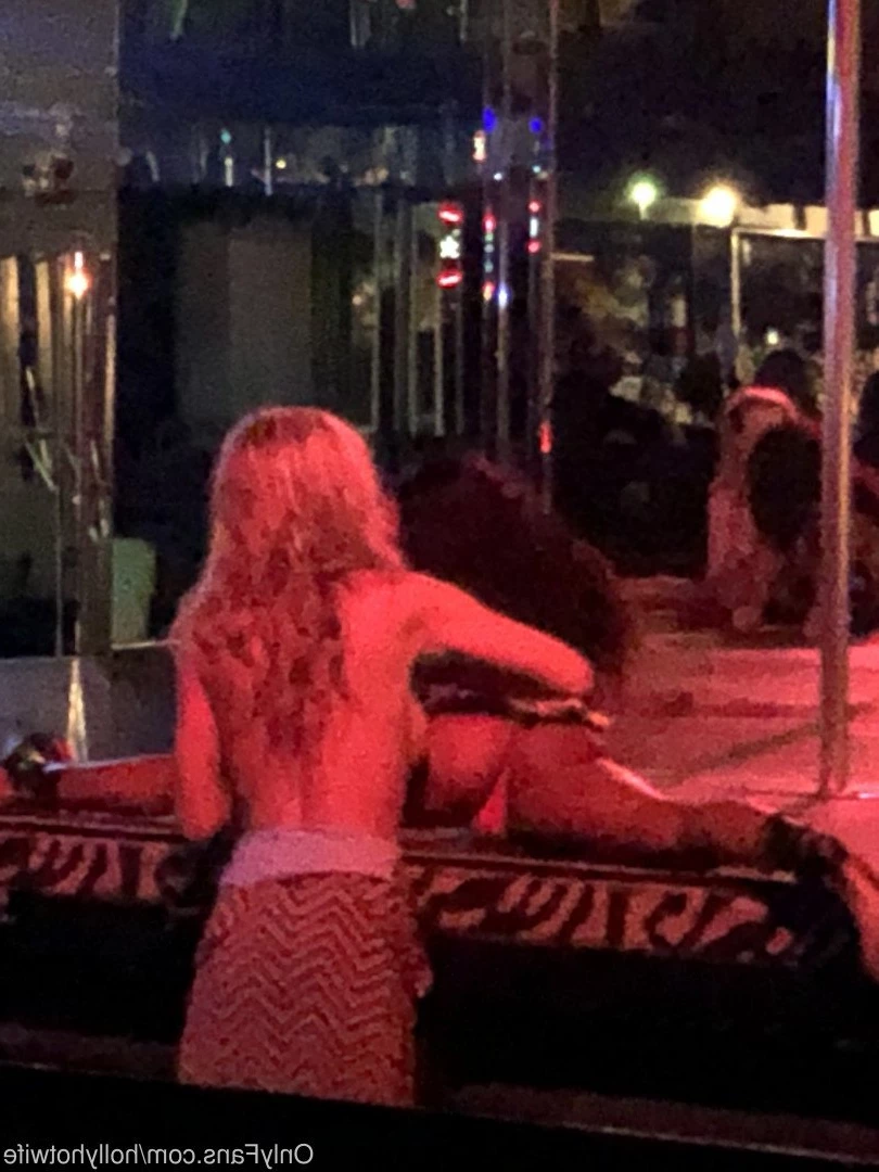 hollyhotwife Onlyfans leaked photo 492063 on Hotleaks.tv