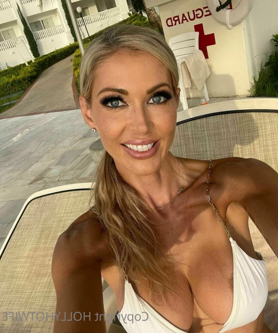 hollyhotwife Onlyfans leaked photo 11447616 on Hotleaks.tv