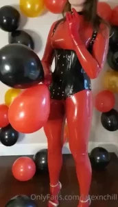 Miss Chill - LATEXnCHILL [ latexnchill ] Onlyfans leaked video 18270393 on Hotleaks.tv