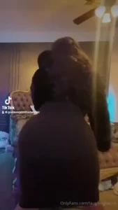 18585604