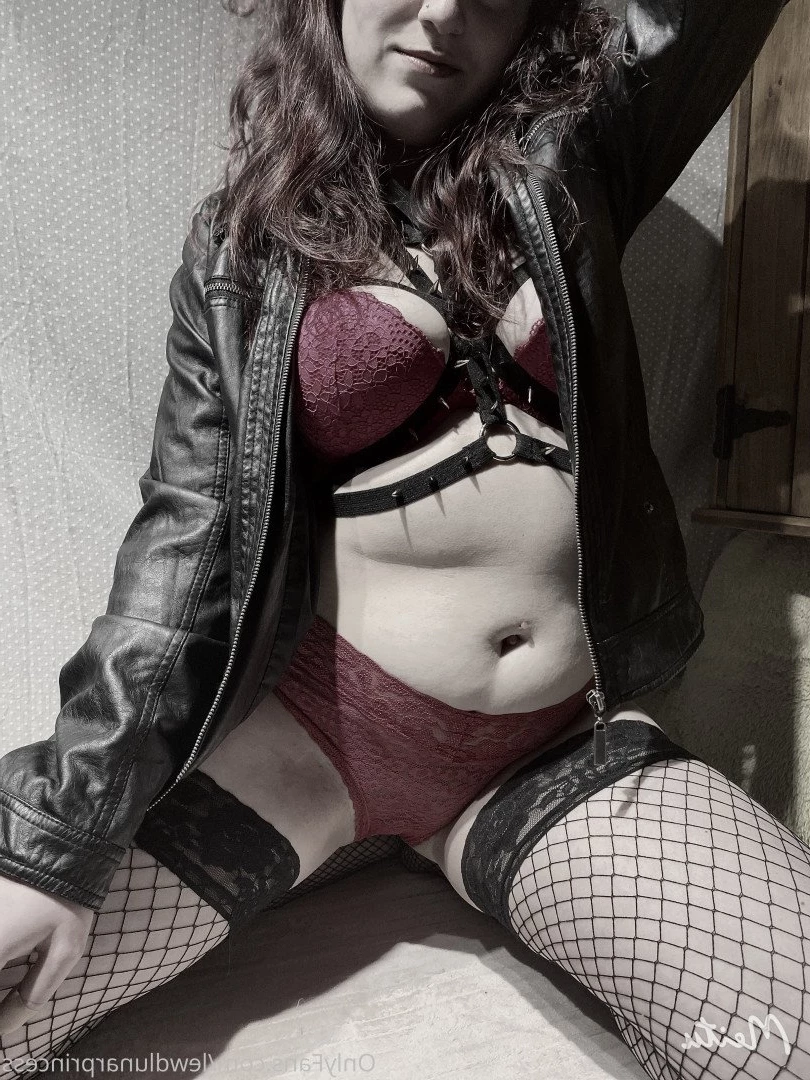 👑💖 Princess Lunar 💖👑 [ lewdlunarprincess ] Onlyfans leaked photo 5399569 on Hotleaks.tv