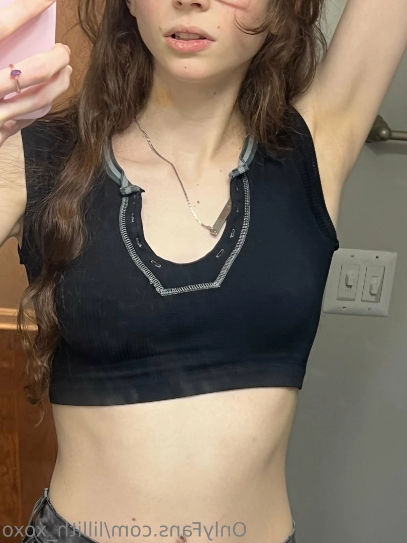 lilly [ lillith_xoxo ] Onlyfans leaked photo 10832840 on Hotleaks.tv