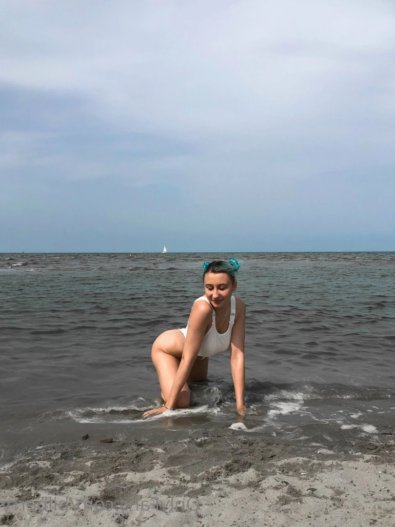𝐪𝐮𝐞𝐞𝐧 𝐨𝐟 𝐡𝐨𝐭 𝐉𝐎𝐈 😏💦 [ liloo_moon ] Onlyfans leaked photo 5172528 on Hotleaks.tv