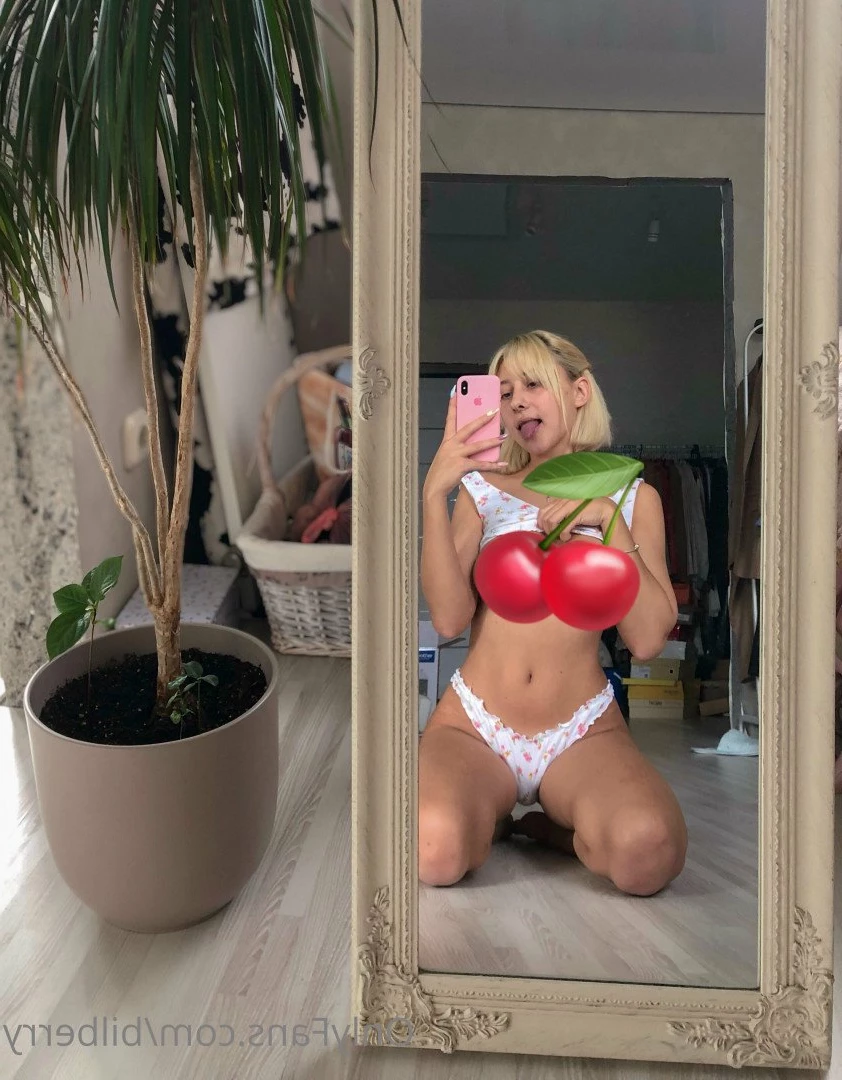 𝐪𝐮𝐞𝐞𝐧 𝐨𝐟 𝐡𝐨𝐭 𝐉𝐎𝐈 😏💦 [ liloo_moon ] Onlyfans leaked photo 5173577 on Hotleaks.tv