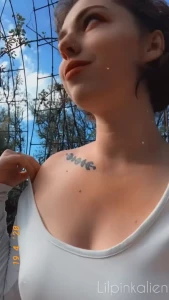 10570503