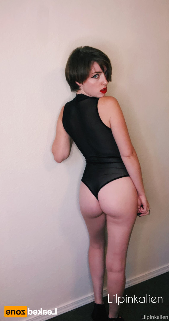Naomi ✨ [ lilpinkalien ] Onlyfans leaked photo 16737225 on Hotleaks.tv