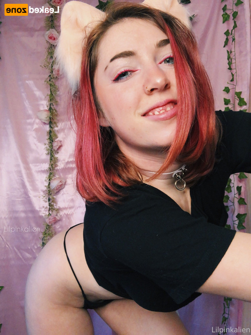 Naomi ✨ [ lilpinkalien ] Onlyfans leaked photo 16737240 on Hotleaks.tv
