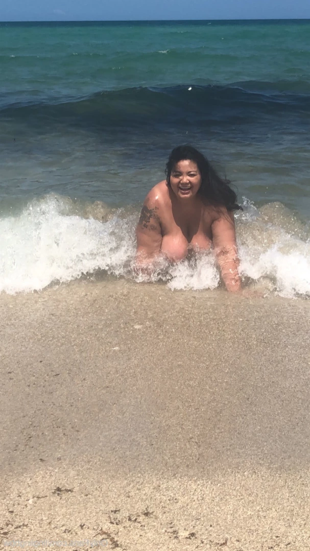 LingLing’s Big Bad Boobies [ linglingbbw ] Onlyfans leaked photo 11152497 on Hotleaks.tv