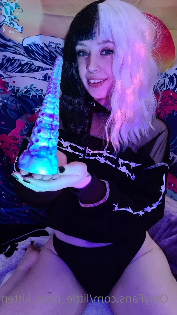 𝕷𝖎𝖙𝖙𝖑𝖊 𝕻𝖎𝖝𝖎𝖊 𝕶𝖎𝖙𝖙𝖊𝖓 [ little_pixie_kitten ] Onlyfans leaked photo 5468569 on Hotleaks.tv