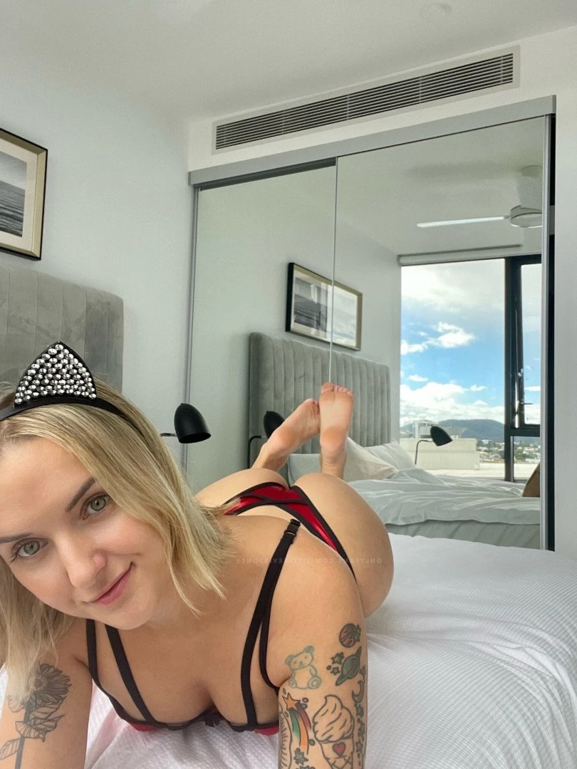 EVIE 🌻 𝗡𝗲𝘄 𝘀𝘂𝗯 = 𝗙𝗿𝗲𝗲 🍆 𝗿𝗮𝘁𝗶𝗻𝗴 [ littleeviejones ] Onlyfans leaked photo 5452745 on Hotleaks.tv