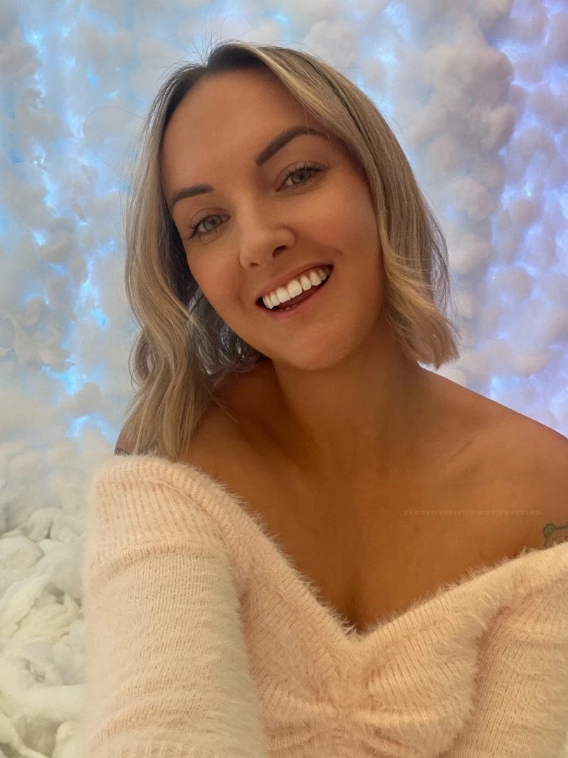 EVIE 🌻 𝗡𝗲𝘄 𝘀𝘂𝗯 = 𝗙𝗿𝗲𝗲 🍆 𝗿𝗮𝘁𝗶𝗻𝗴 [ littleeviejones ] Onlyfans leaked photo 5454996 on Hotleaks.tv