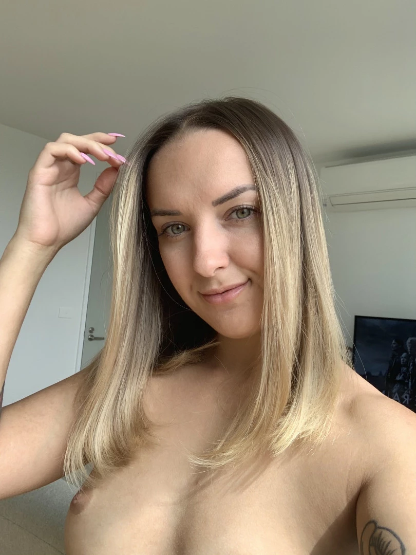 EVIE 🌻 𝗡𝗲𝘄 𝘀𝘂𝗯 = 𝗙𝗿𝗲𝗲 🍆 𝗿𝗮𝘁𝗶𝗻𝗴 [ littleeviejones ] Onlyfans leaked photo 9503006 on Hotleaks.tv