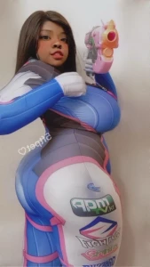 5674810