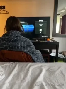 8687891