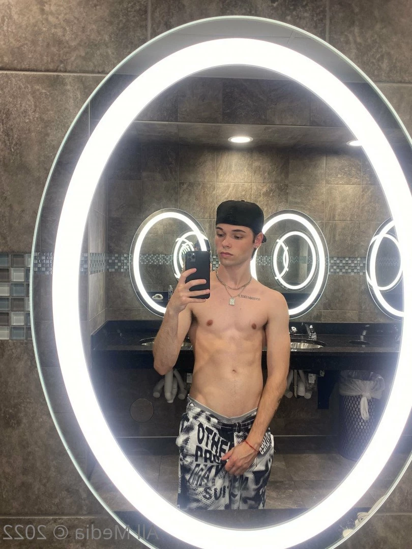 Logan's Funhouse [ logans_funhouse ] Onlyfans leaked photo 5391789 on Hotleaks.tv
