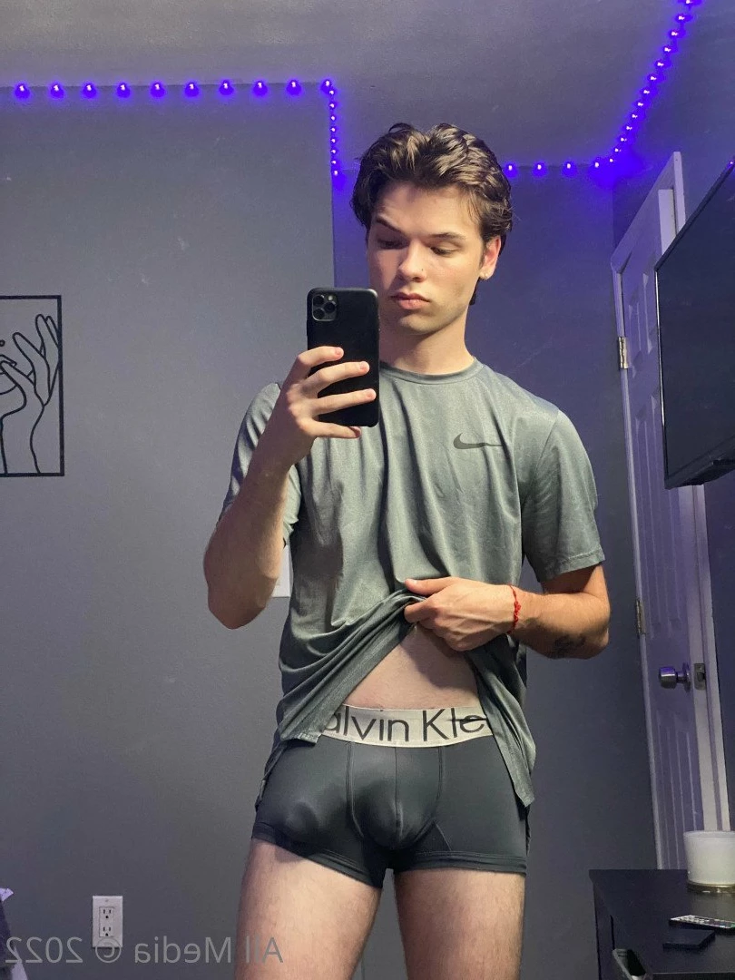 Logan's Funhouse [ logans_funhouse ] Onlyfans leaked photo 5392012 on Hotleaks.tv