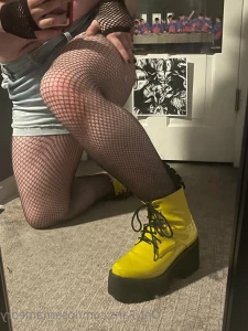 5584257