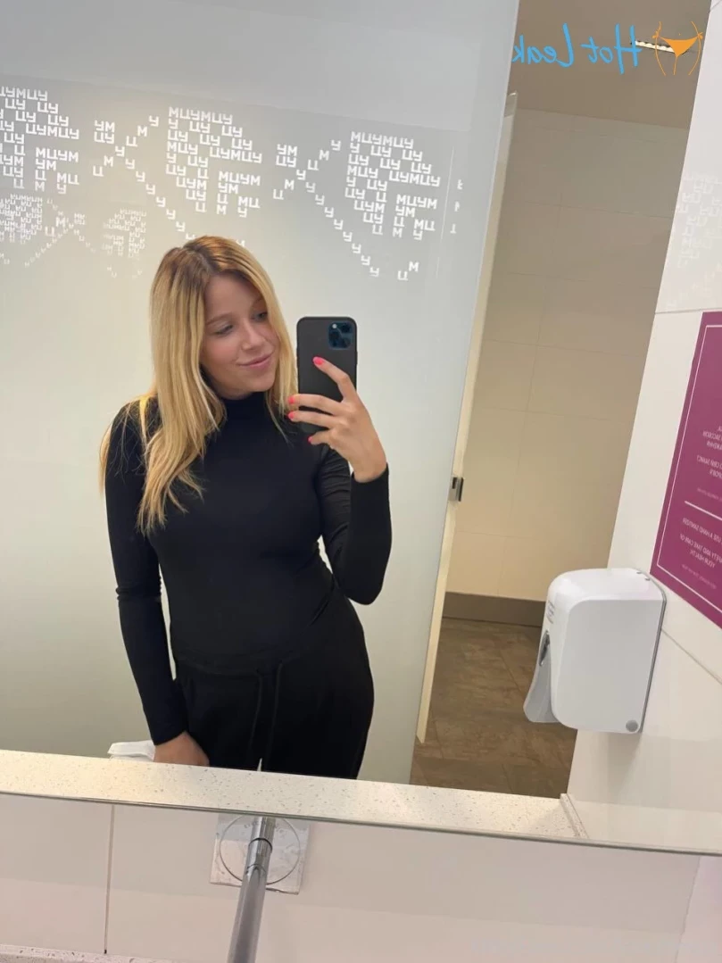 Meela VIP 💖 [ lovemeela ] Onlyfans leaked photo 15409737 on Hotleaks.tv