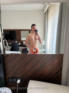5388883