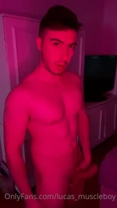 5195976