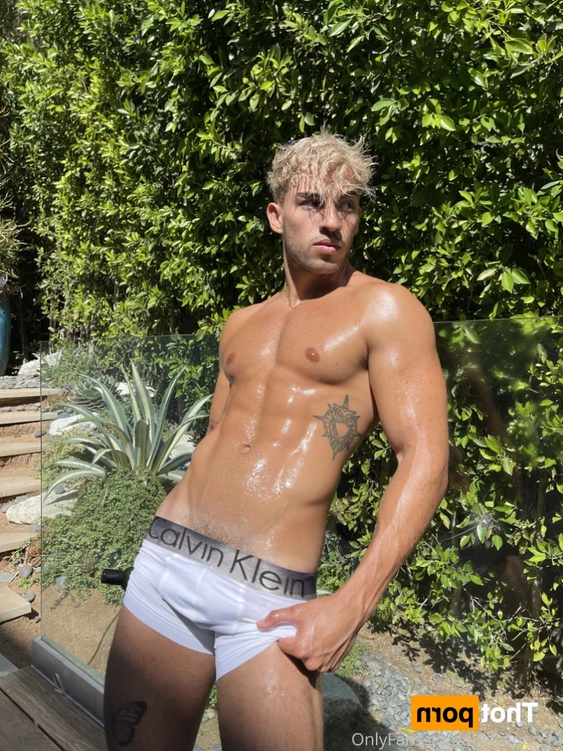LC [ luiscapecchi ] Onlyfans leaked photo 11155930 on Hotleaks.tv