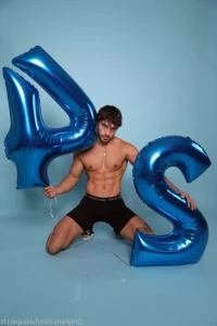 12757733