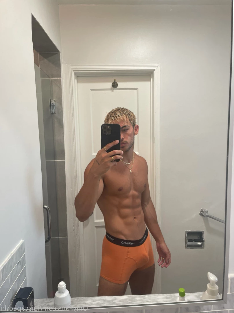 LC [ luiscapecchi ] Onlyfans leaked photo 15487136 on Hotleaks.tv