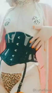 Luna Roux 😈 TOP 2.2% 😈 [ lunaroux ] Onlyfans leaked video 18267526 on Hotleaks.tv