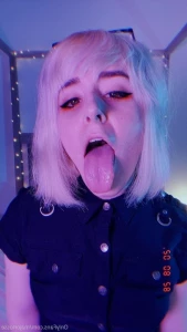 5356018
