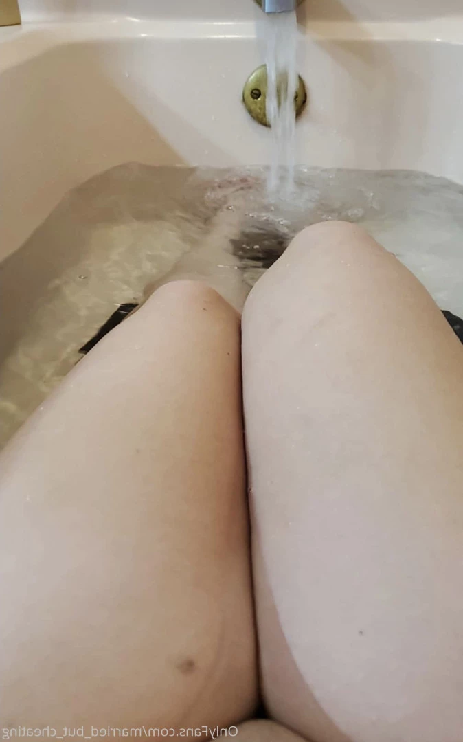 married_but_cheating Onlyfans leaked photo 5541100 on Hotleaks.tv