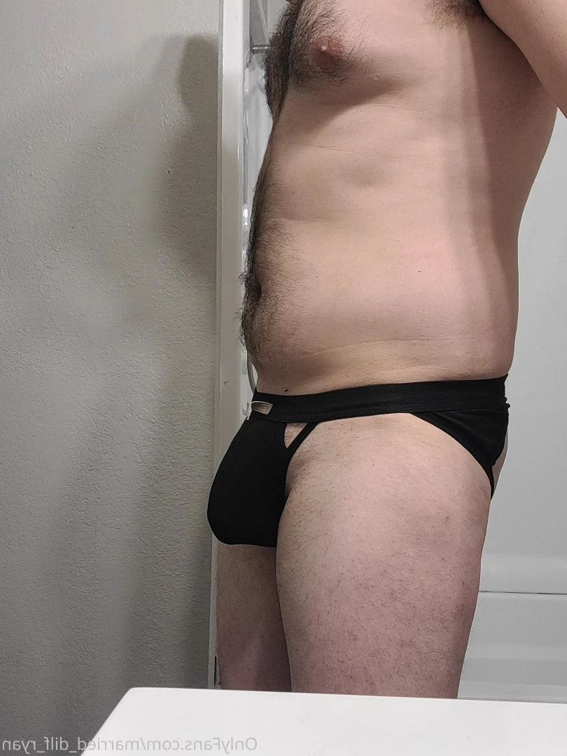 Married Dilf Ryan [ married_dilf_ryan ] Onlyfans leaked photo 5382252 on Hotleaks.tv