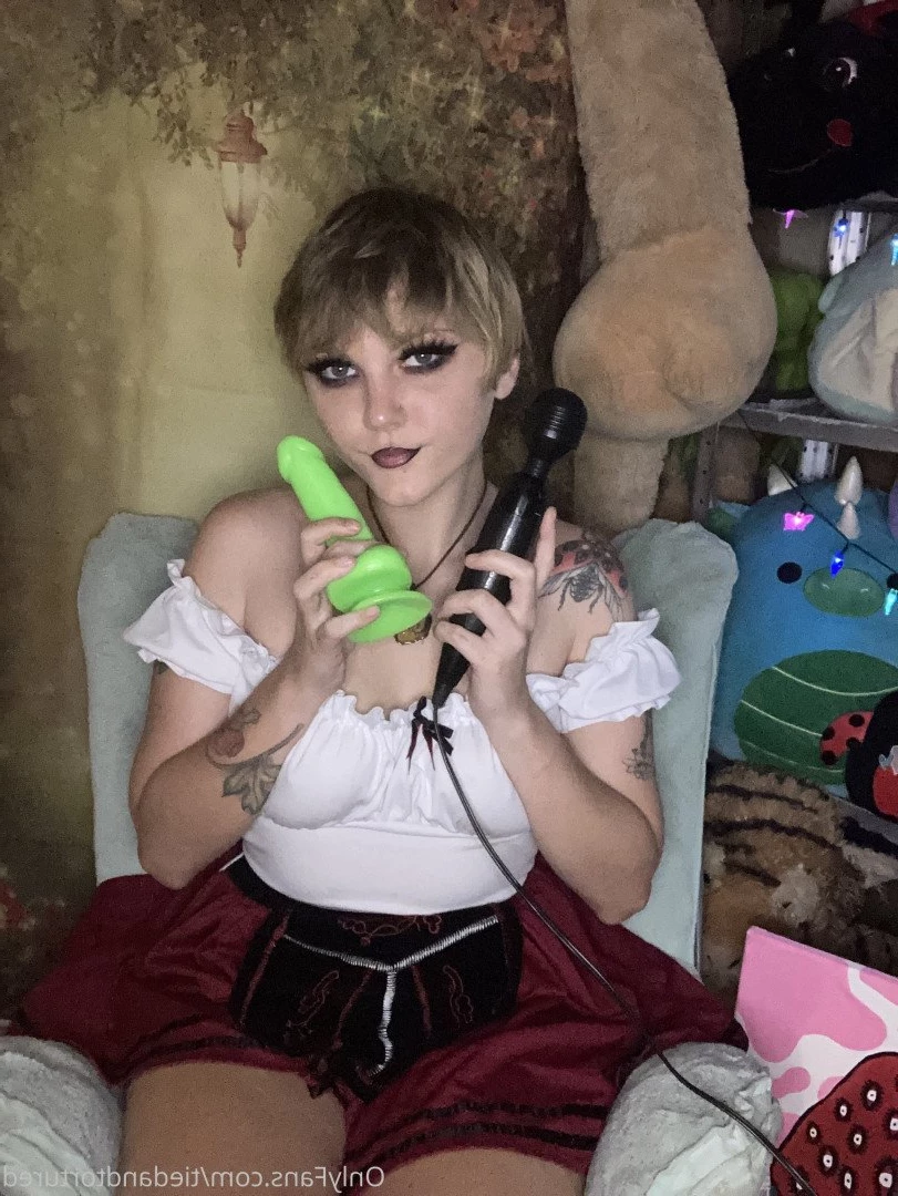 Tiffany Moon 🌙 [ martianincharge ] Onlyfans leaked photo 5498387 on Hotleaks.tv