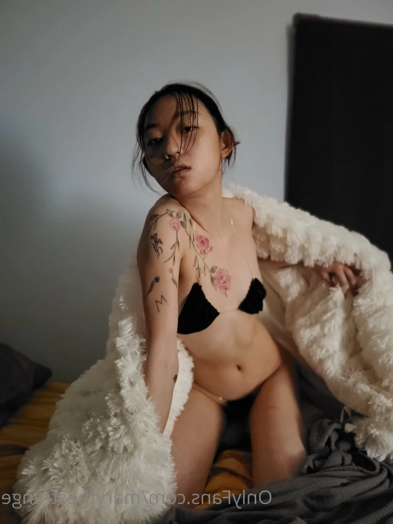 Mary [ marythestrange ] Onlyfans leaked photo 5571788 on Hotleaks.tv