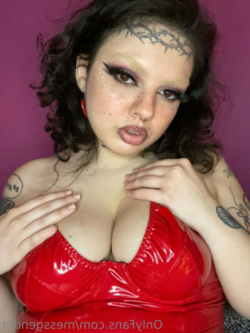 God 👼 [ messgender ] Onlyfans leaked photo 13699159 on Hotleaks.tv