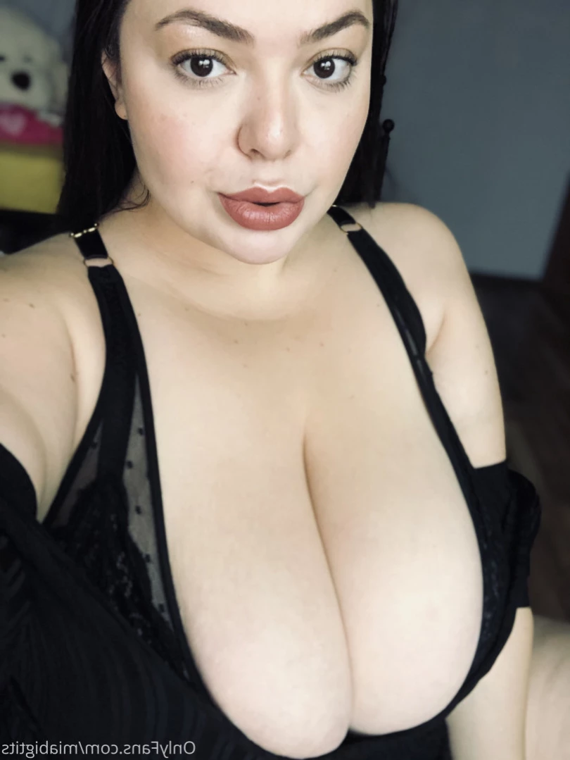 miabigtits Onlyfans leaked photo 11398233 on Hotleaks.tv