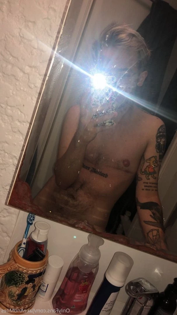 Miles 🌤🐶 [ milesmutt ] Onlyfans leaked photo 5392169 on Hotleaks.tv