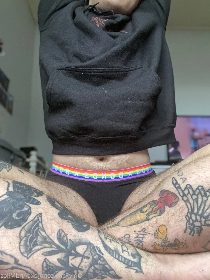 Miles 🌤🐶 [ milesmutt ] Onlyfans leaked photo 5398208 on Hotleaks.tv