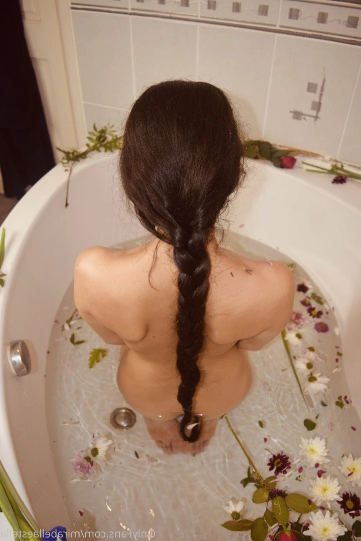 Mirabella Estella [ mirabellaestella ] Onlyfans leaked photo 5326473 on Hotleaks.tv