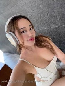 ☁️Dream Girl Gracie☁️ (0.4%) [ ilovegraciexo ] Onlyfans leaked video 9599332 on Hotleaks.tv