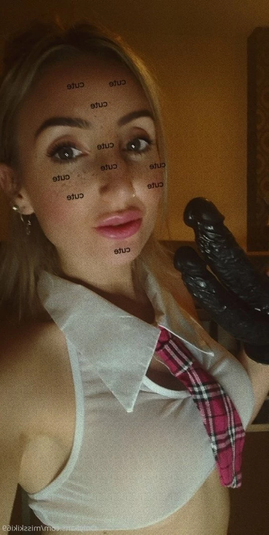 MISS KIKI Smoking Goddess 😻💦 [ misskiki69 ] Onlyfans leaked photo 5382189 on Hotleaks.tv
