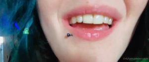7863452