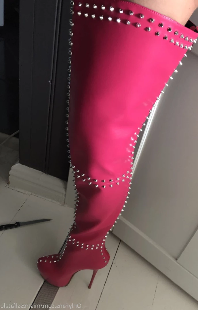 Lady Fatale - 😈 The men-destroyer [ mistresslfatale ] Onlyfans leaked photo 14264518 on Hotleaks.tv