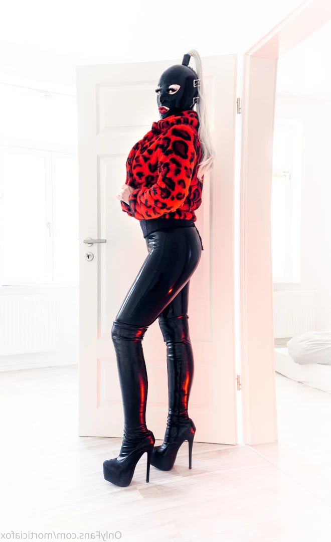 Morticia Fox [ morticiafox ] Onlyfans leaked photo 9302974 on Hotleaks.tv