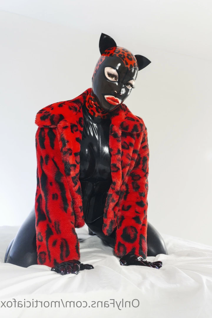 Morticia Fox [ morticiafox ] Onlyfans leaked photo 9305664 on Hotleaks.tv