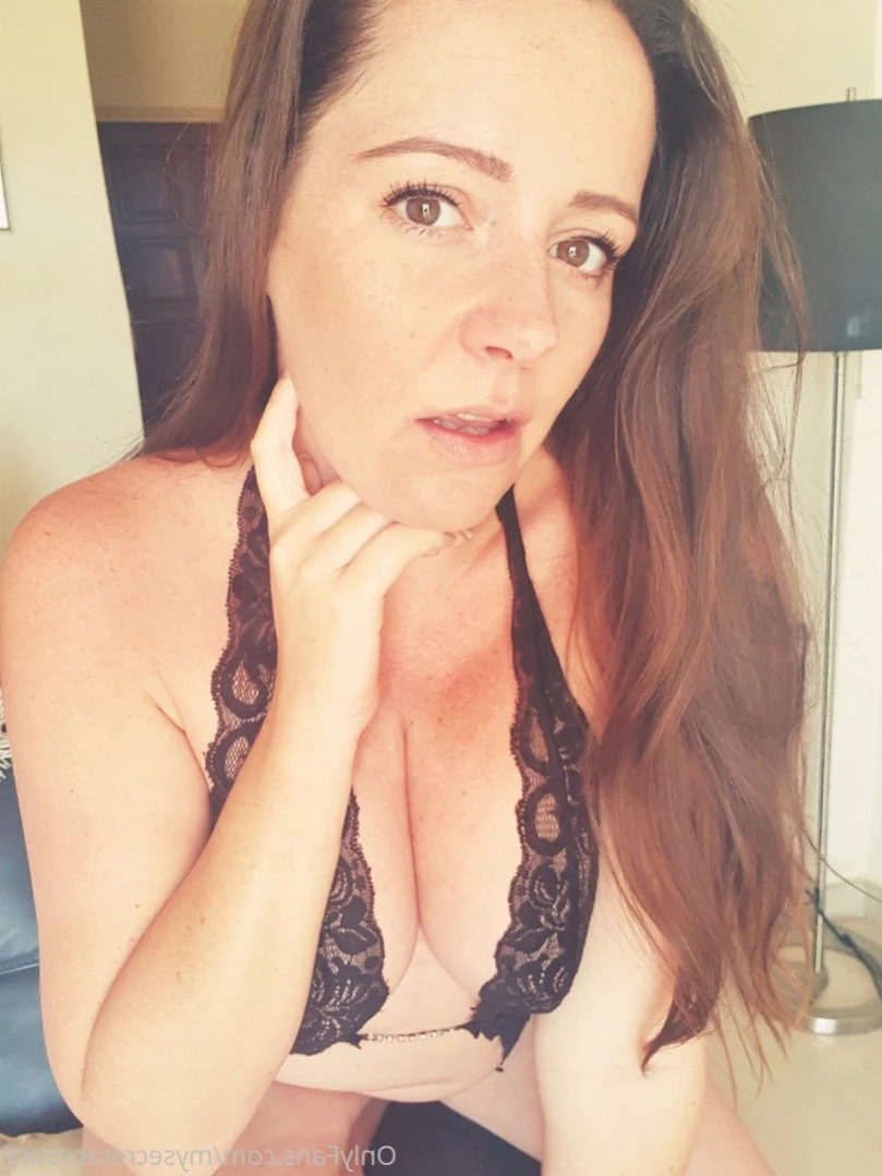 Mom's naughty secret [ mrsnicolessecret ] Onlyfans leaked photo 11092009 on Hotleaks.tv