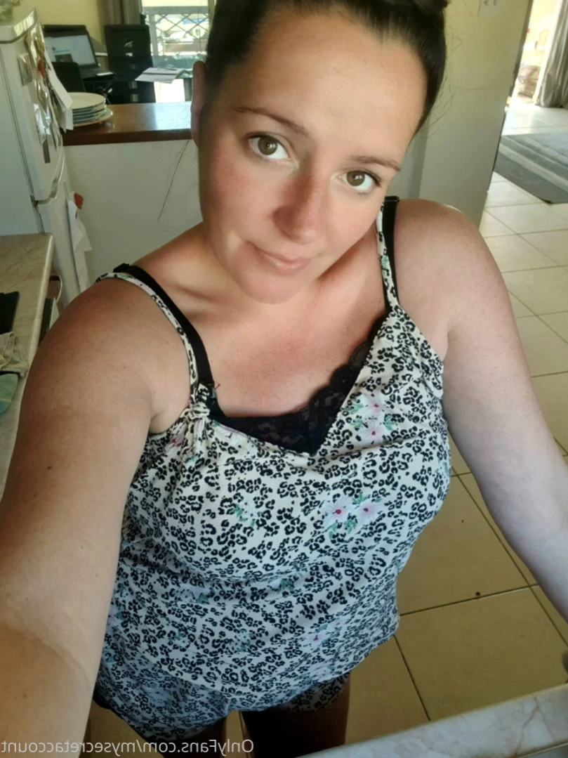 Mom's naughty secret [ mrsnicolessecret ] Onlyfans leaked photo 11093572 on Hotleaks.tv