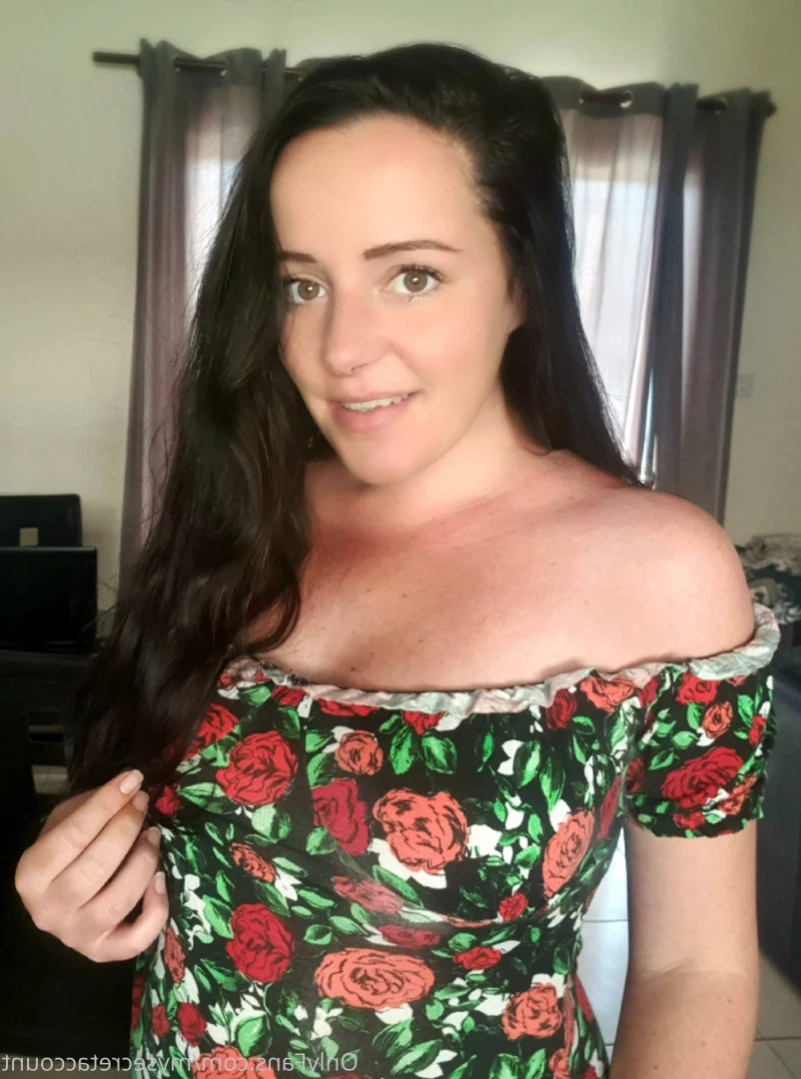 Mom's naughty secret [ mrsnicolessecret ] Onlyfans leaked photo 13307490 on Hotleaks.tv