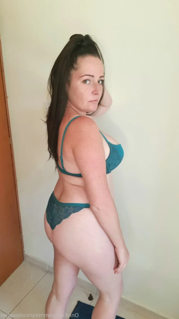 Mom's naughty secret [ mrsnicolessecret ] Onlyfans leaked photo 13342242 on Hotleaks.tv